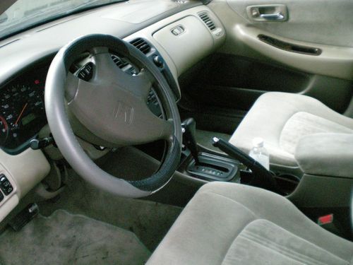 2000 Honda Accord EX Sedan 4-Door 2.3L, image 10