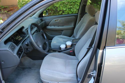 1998 Toyota Camry LE Sedan 4-Door 3.0L, image 3