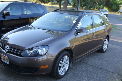 2011 vw jetta tdi 20k mi. dvd, reconstructed title, save $$$$$