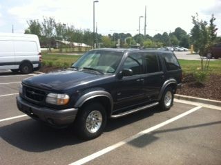 2000 ford explorer xlt sport utility 4-door 4.0l