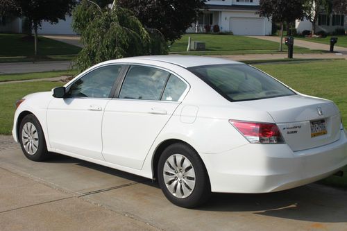 2008 Honda Accord 4dr, image 3