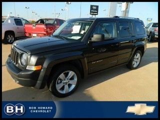 Fwd 4dr latitude x fog lights leather heated seats power seats sunroof