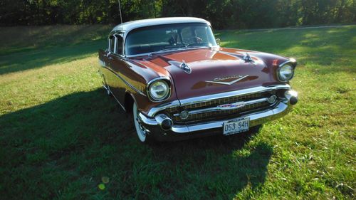 1957 chevrolet bel air base sedan 4-door 4.6l