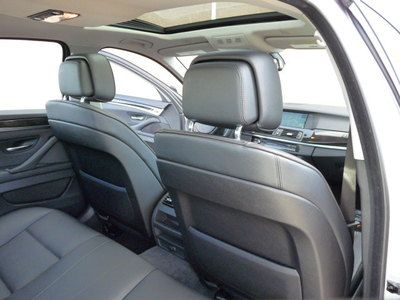 BMW 535i 5 Series NAV Navigation Premium Package Convenience Package Warranty, image 34