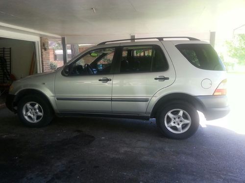 1999 mercedes ml 320 in great condition runs