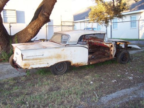 1957 ford skyliner clean title