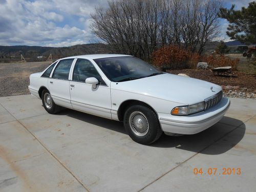 1994 chevrolet caprice classic ls sedan 4-door 5.7l