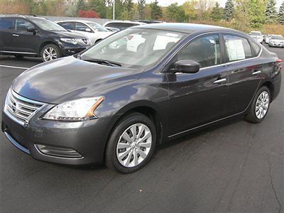 Pre-owned 2013 nissan sentra sedan, 6 speed manaul , aux, traction, 12019 miles