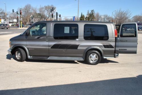 2000 chevrolet express 1500 ls standard passenger van 3-door 5.7l