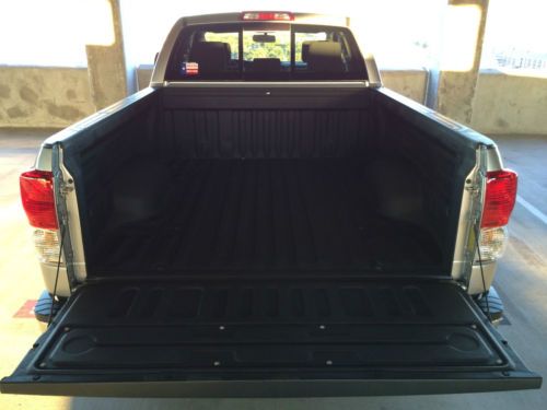 2013 Toyota Tundra DC 5.7L - Silver- 10k miles- *MINT* 80k Warranty! Must SEE!, US $27,000.00, image 5