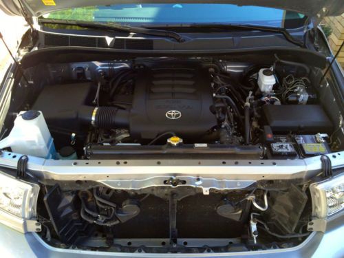 2013 Toyota Tundra DC 5.7L - Silver- 10k miles- *MINT* 80k Warranty! Must SEE!, US $27,000.00, image 6