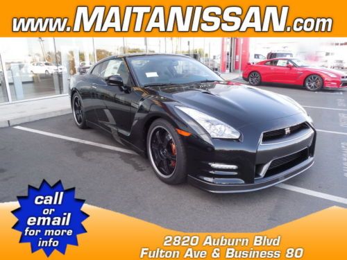 2014 nissan gt-r black edition coupe 2-door 3.8l