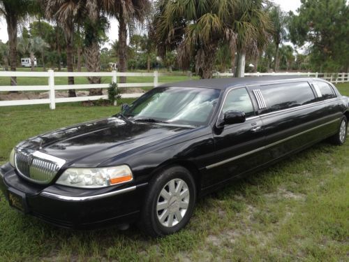 2006 lincoln town car 100&#034; grand executive coach builder black exterior