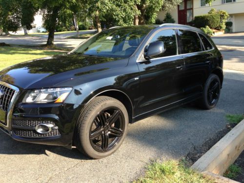 2011 audi q5 - black on black - s-line 3.2l