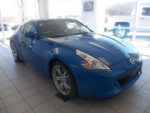 2010 nissan 370z base coupe 2-door 3.7l