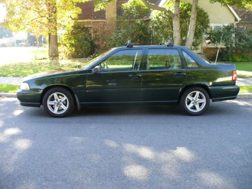Clean california rust free volvo s70 sedan  runs and drives excellent must see