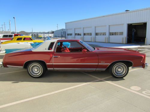 1977 chevrolet monte carlo coupe 2-door 5.7l