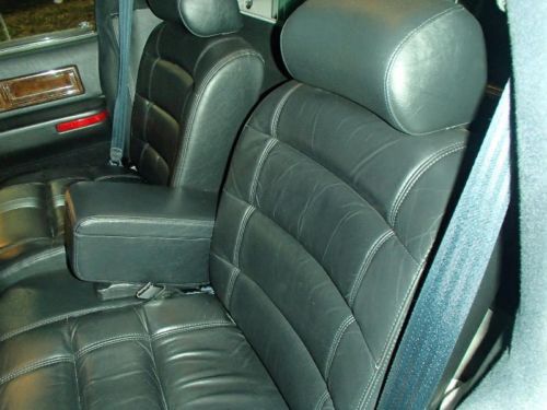 1996 Cadillac Fleetwood Hearse Black only 39k miles Priced To Sell, image 8
