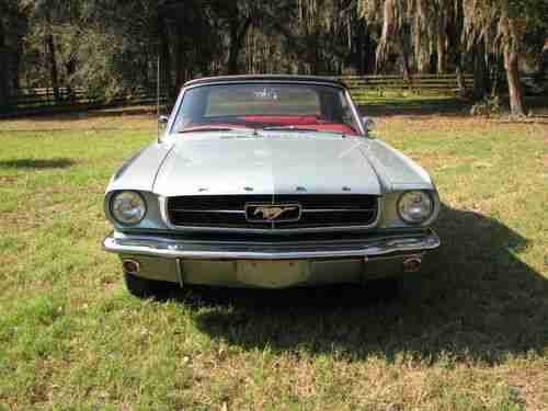 1965 Ford Mustang Convertible, image 2