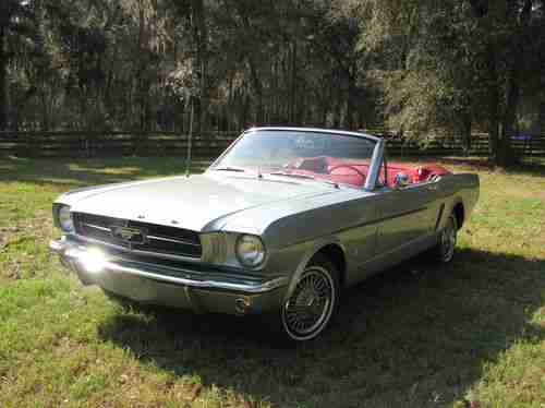 1965 Ford Mustang Convertible, image 4