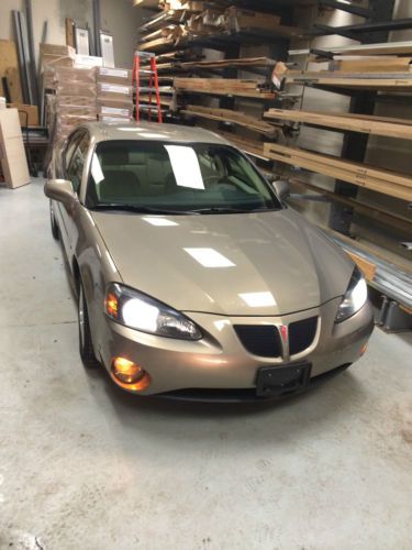 2006 pontiac grand prix base sedan 4-door 3.8l