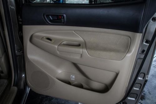 PreRunner Truck 4.0L CD 6 Speakers AM/FM radio AM/FM/CD w/6 Speakers MP3 decoder, image 24