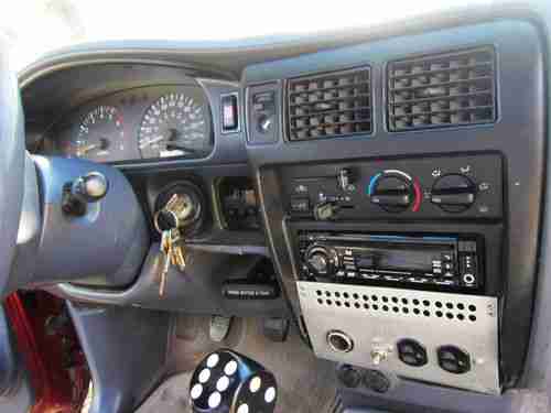 1998 Toyota Tacoma 4X4, Lifted, ARB Lockers Front + Rear, Excellent drive train, image 19