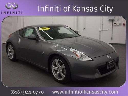 2011 nissan 370z base coupe 2-door 3.7l