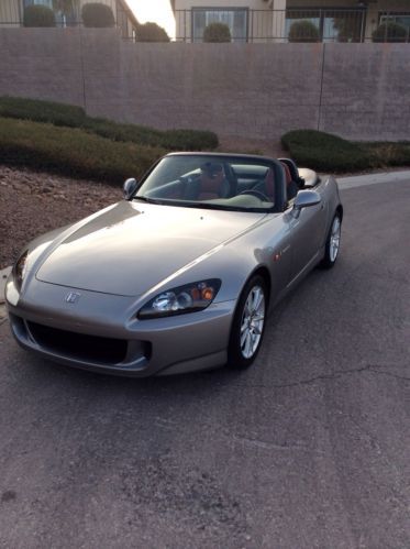 2005 honda s2000 base convertible 2-door 2.2l