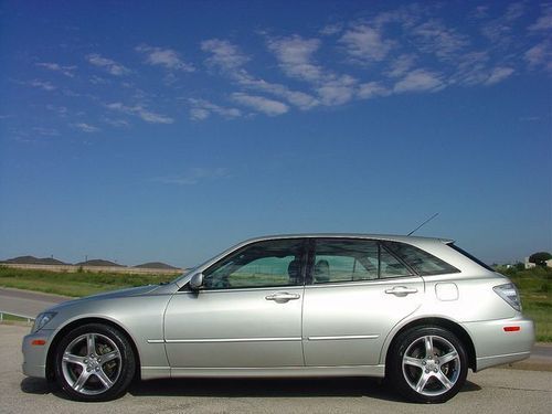 2002 lexus is300 sportcross wagon 4-door 3.0l