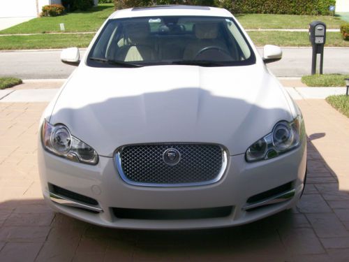 2010 jaguar xf premium luxury sedan 4-door 4.2l