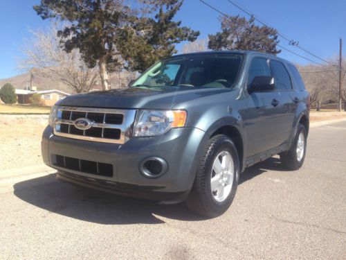 2010 ford escape xlt sport utility 4-door 2.5l 4 cylinder gas saver clean title