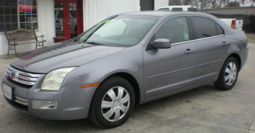 2006 ford fusion sel--no reserve!  clean low miles!  xlnt gas mileage!  5 speed.
