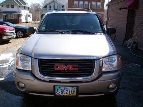 2002 gmc envoy slt very good condition