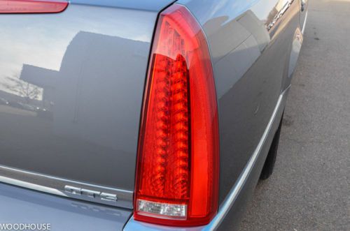 front wheel drive V8 leather, image 12