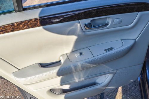 front wheel drive V8 leather, image 30