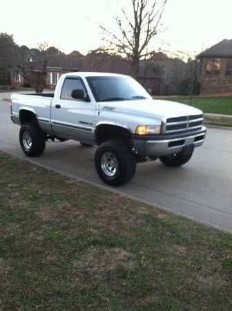 2001 dodge ram 1500 sport lifted 4x4 318ci  rebuilt