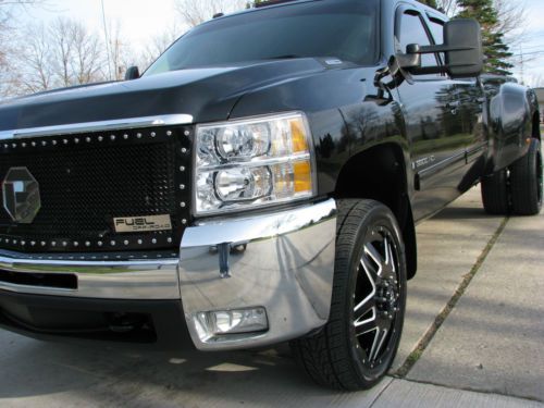 2009 chevrolet silverado 3500 hd ltz crew cab pickup 4-door 6.6l