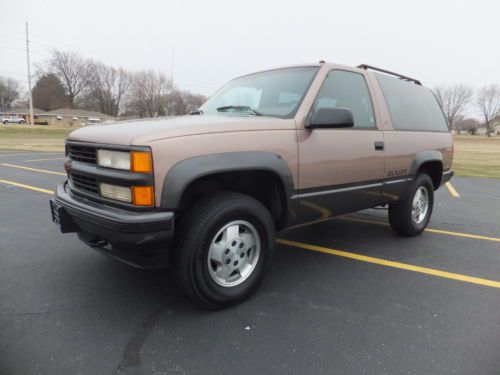 1994 chevrolet blazer 2 door 4x4  tahoe