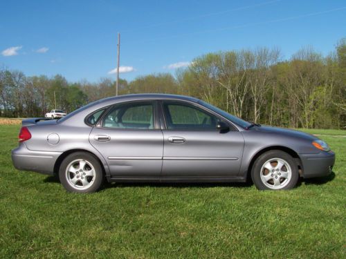 2006 ford taurus se