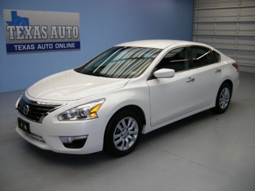 We finance!!!  2013 nissan altima 2.5 s pure drive push start 28k mi texas auto