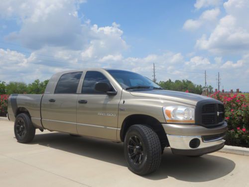2006 texas own dodge ram 1500 crew-cab ,mega cab hemi  v8 ,108k free shipping