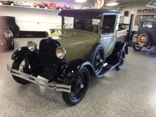 Beautiful 1928 ford model a truck, dual side mounts, olive over black!!