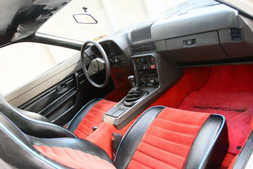 1977 Porsche 924 Martini Edition, image 13