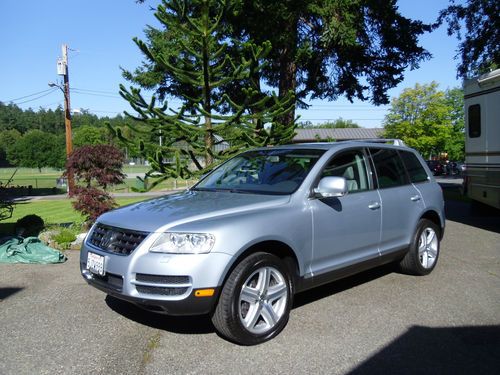 2004 volkswagen touareg v8 awd - loaded - 19" rims/nav/air susp