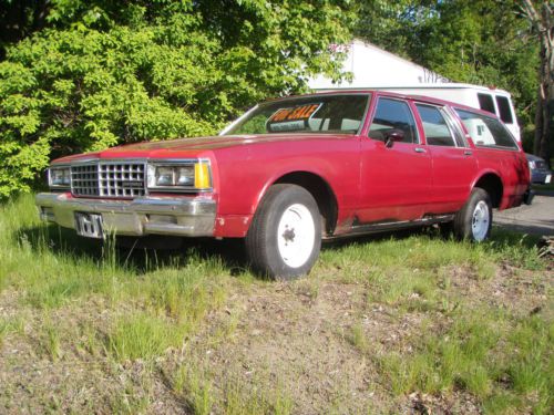 1984 chevrolet caprice classic wagon 4-door 5.0l