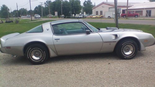 1979 pontiac trans am silver anniversary edition