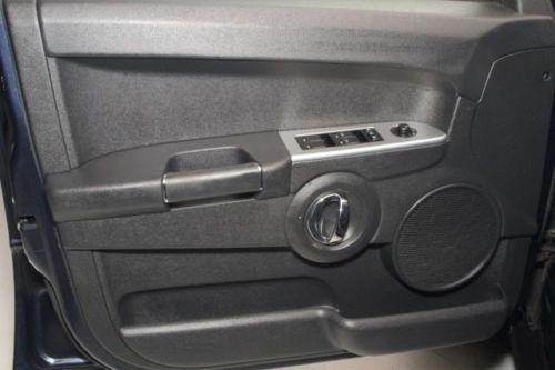 Sport SUV 5.7L HEMI 4X4 3RD ROW SEAT, image 40