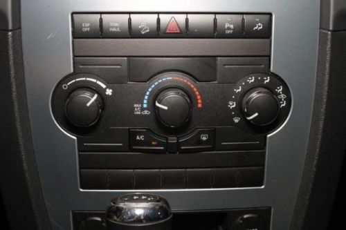 Sport SUV 5.7L HEMI 4X4 3RD ROW SEAT, image 60