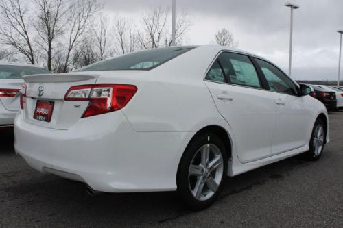 2014 toyota camry se
